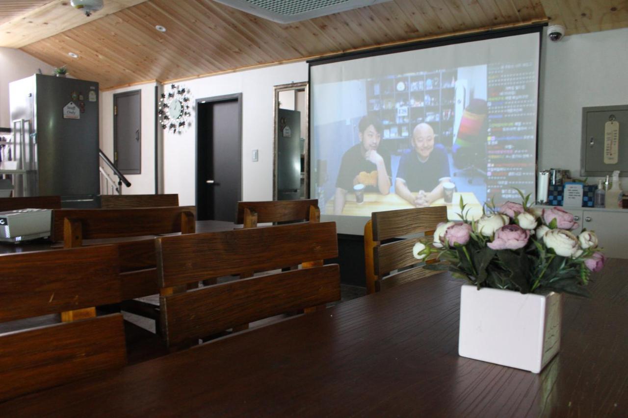 The Road Hotel Сеул Экстерьер фото