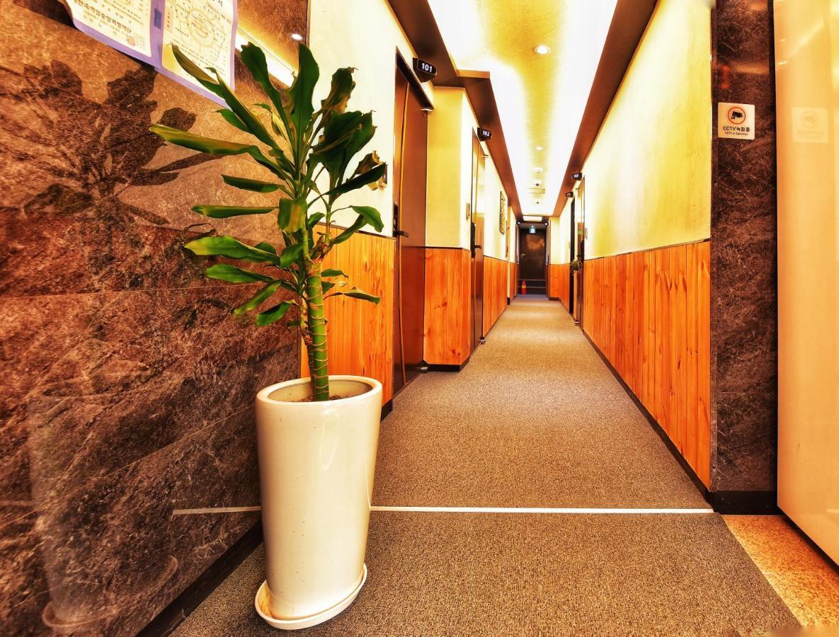 The Road Hotel Сеул Экстерьер фото